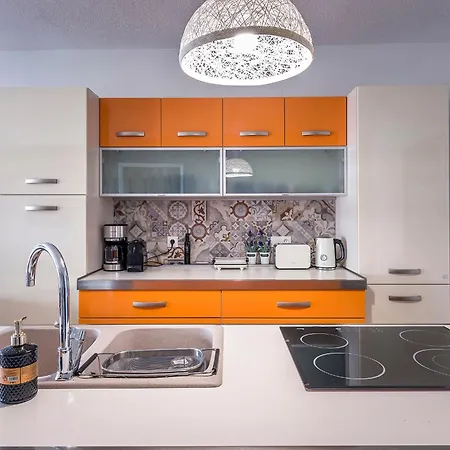 Bay γ2 Loft * Selianitika