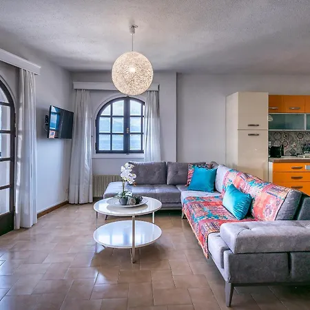 Apartment Bay γ2 Loft Selianitika