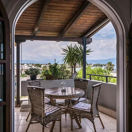 Bay γ2 Loft Apartment *